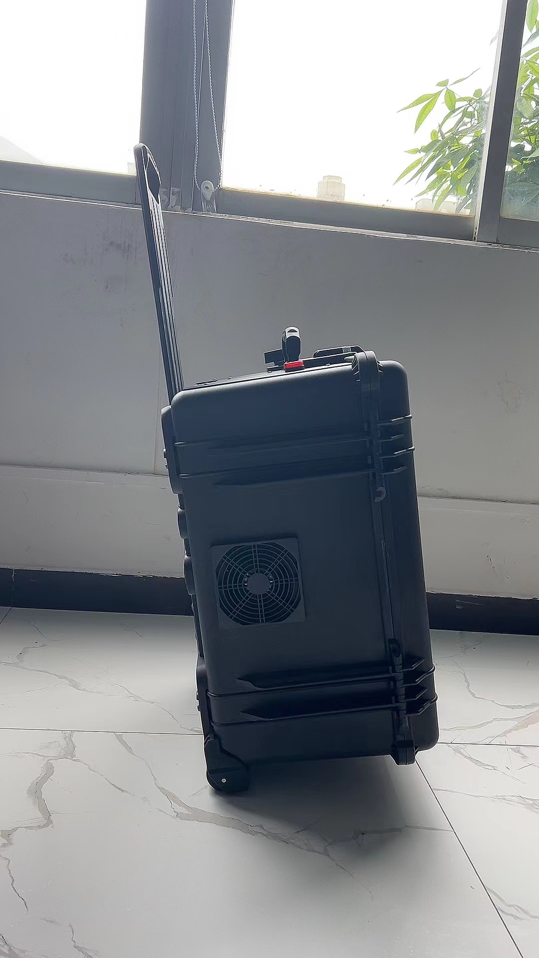 青神手拉箱型移动通信干扰器
